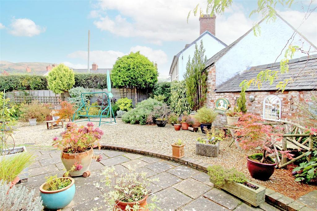 Rear Garden.jpg