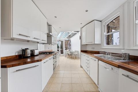 24a Lidfield Road, London, N16 9LX