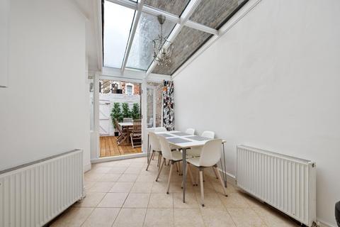 24a Lidfield Road, London, N16 9LX