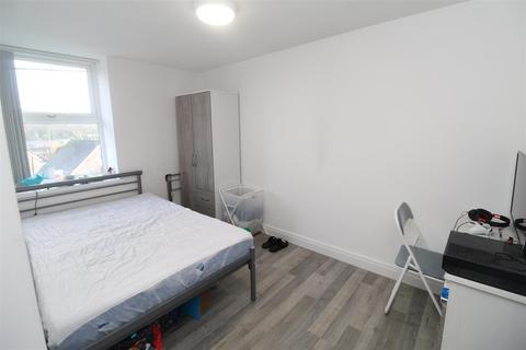 6 bedroom house to rent - Kingsland Terrace, Pontypridd CF37