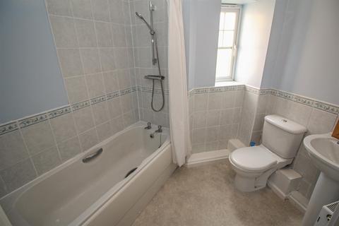 121 Redgrave Close, Gateshead, NE8 3JT
