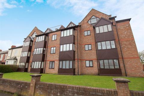 3 bedroom apartment for sale, Whitburn Terrace, East Boldon NE36