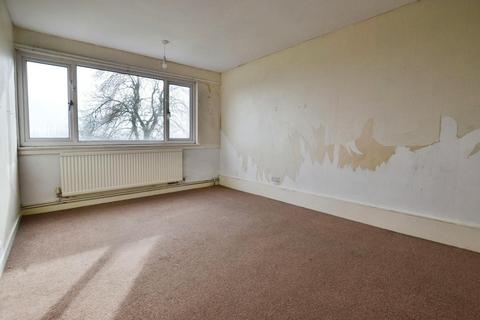 98 Bifield Road, Bristol, BS14 8TU