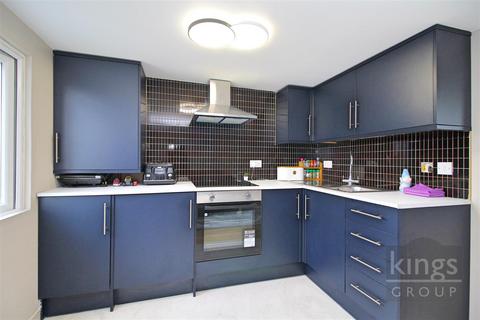 2 bedroom flat for sale - Woodpecker Close, Edmonton, N9