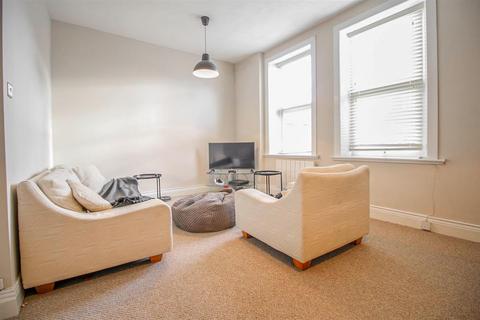 2 bedroom flat to rent, Coniston Avenue, West Jesmond, Newcastle Upon Tyne