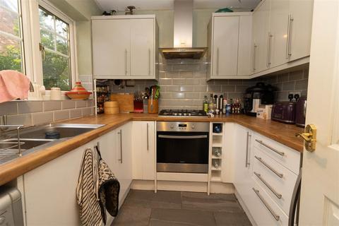 66 Forest Gate, Palmersville, Newcastle Upon Tyne, NE12 9EF