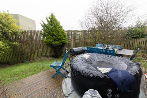 66 Forest Gate, Palmersville, Newcastle Upon Tyne, NE12 9EF
