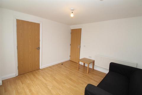 1 bedroom flat to rent, Inverness Place, Cardiff CF24