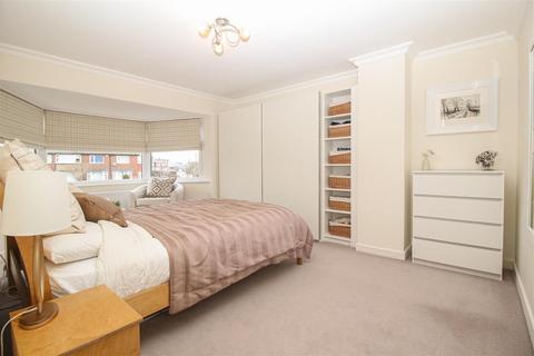3 bedroom semi-detached house for sale - Weldon Way, Newcastle Upon Tyne