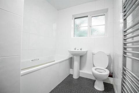 3 bedroom terraced house to rent - Hunters Place, Spital Tongues, Newcastle Upon Tyne