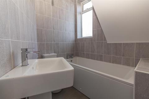 2 bedroom ground floor flat for sale, Brookland Terrace, North Shields