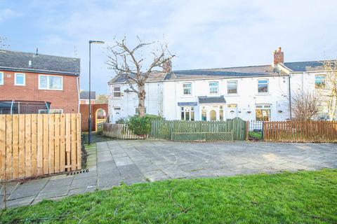 2 bedroom end of terrace house for sale - Chapel Place, Seaton Burn, Newcastle Upon Tyne