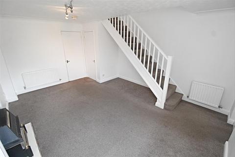 2 bedroom end of terrace house to rent - Nightingale Crescent, Bradville, Milton Keynes