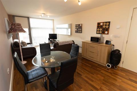 2 bedroom flat for sale, City Road, Newcastle Upon Tyne