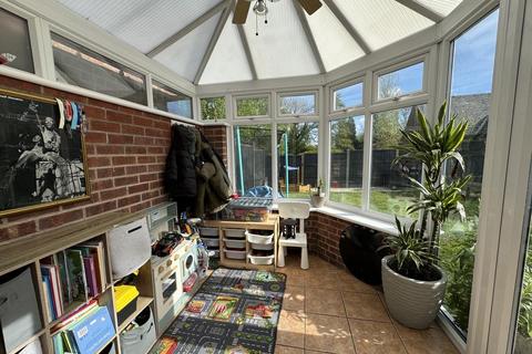 39 Brookside, Barlestone, Nuneaton, CV13 0NJ