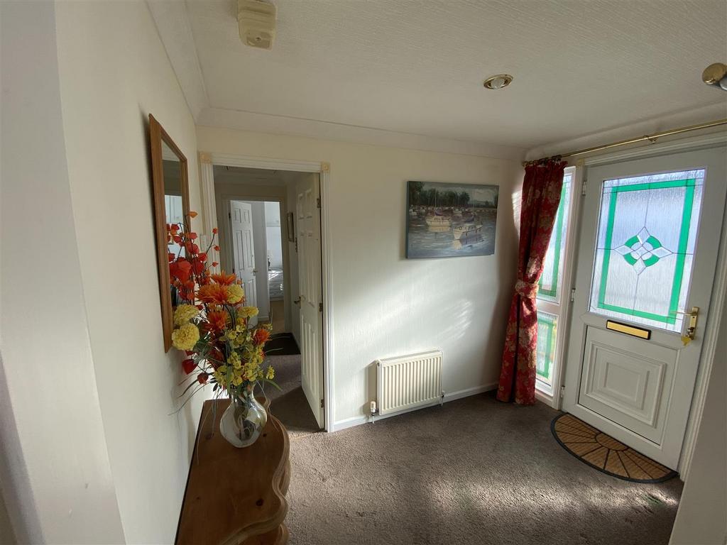 Severn Bank Park, StourportOnSevern 2 bed park home for sale £180,000