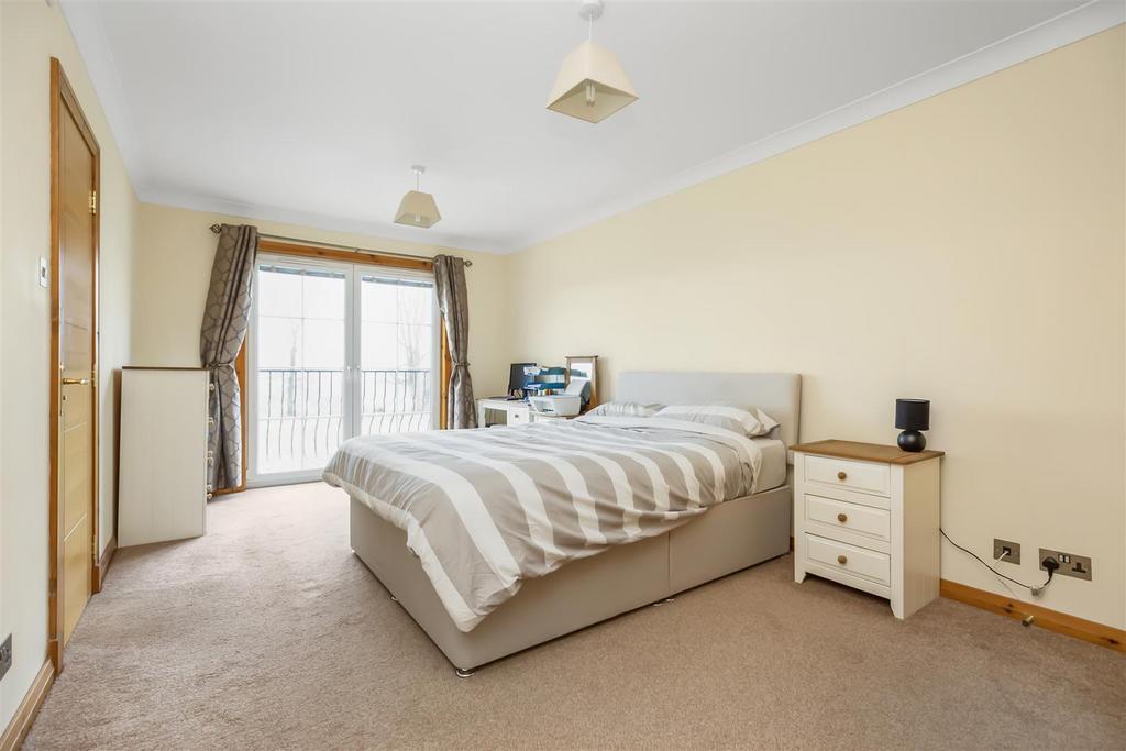 53 Clover Way Blairhall 55.jpg