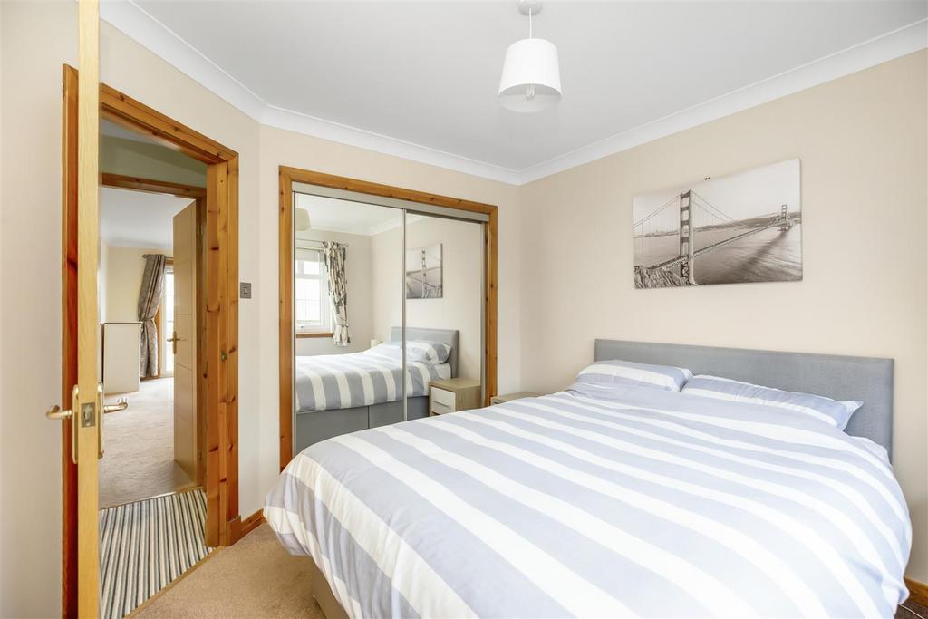 53 Clover Way Blairhall 60.jpg