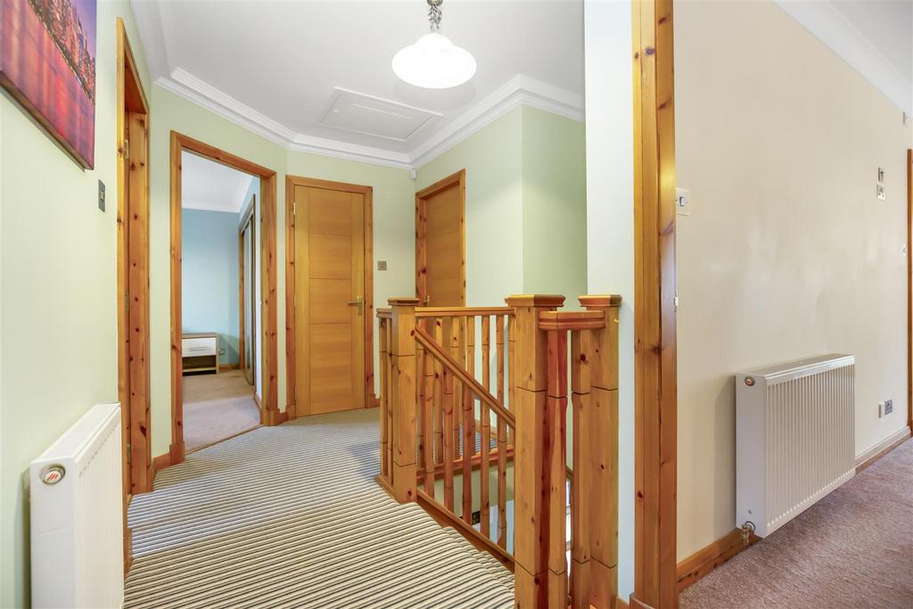 53 Clover Way Blairhall 61.jpg