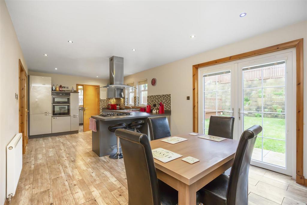 53 Clover Way Blairhall 47.jpg