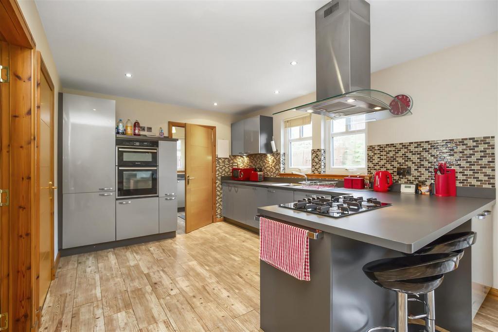 53 Clover Way Blairhall 50.jpg