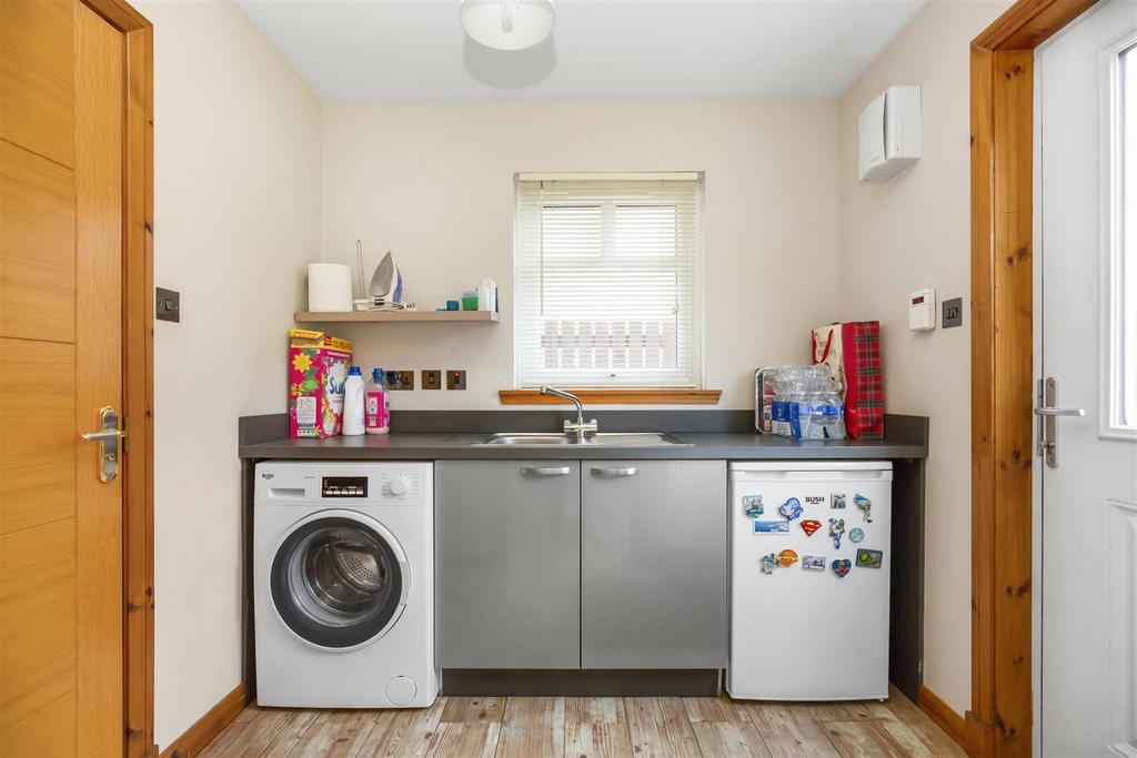 53 Clover Way Blairhall 51.jpg