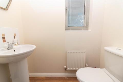 70 Forest Gate, Palmersville, Newcastle Upon Tyne, NE12 9EF