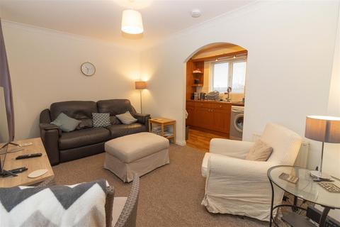 70 Forest Gate, Palmersville, Newcastle Upon Tyne, NE12 9EF