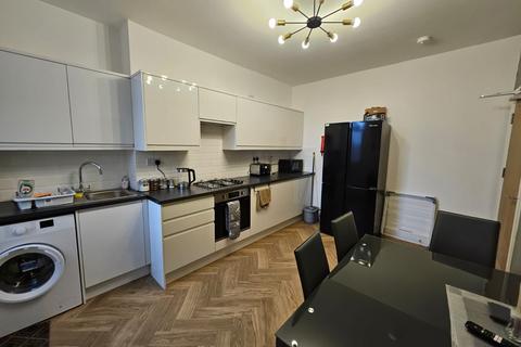 5 bedroom terraced house to rent, Room 2, 53 Bentley Road, Bentley, Doncaster