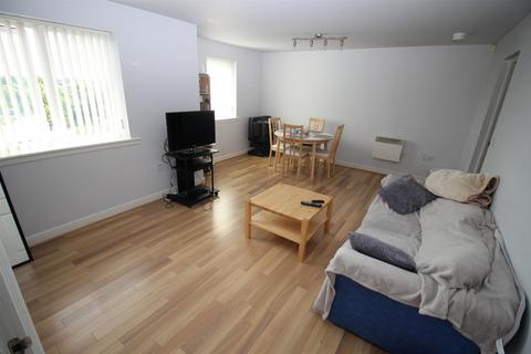 2 bedroom flat for sale, Knightsbridge Court, Gosforth, Newcastle Upon Tyne