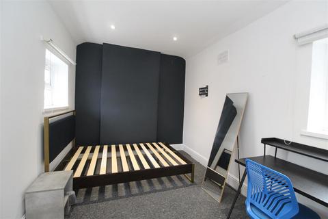 6 bedroom house to rent - Daniel Street, Cardiff CF24