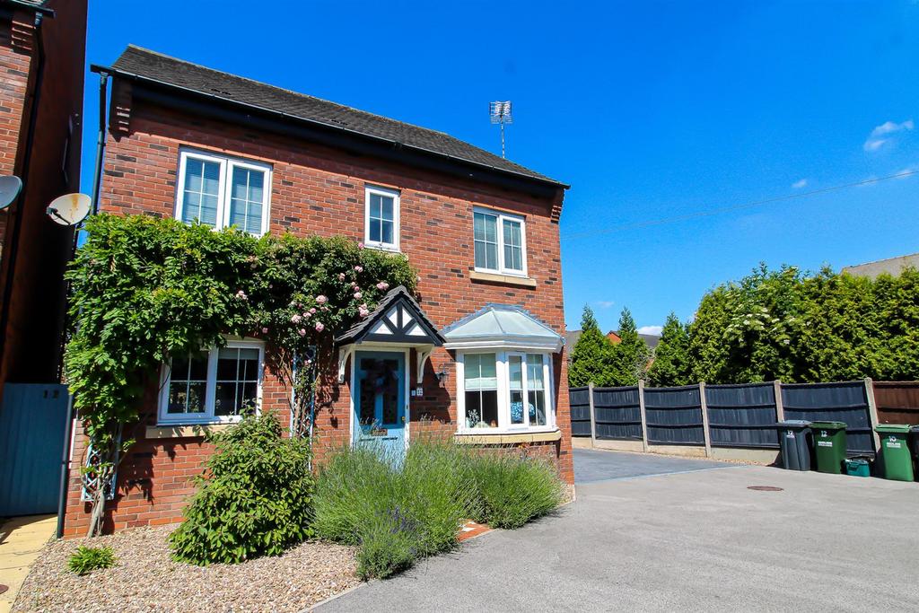 Goddard Court, Mapperley Plains, Nottingham 4 bed detached house for