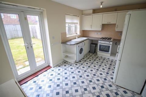 2 bedroom end of terrace house for sale - Chesters Avenue, Newcastle Upon Tyne