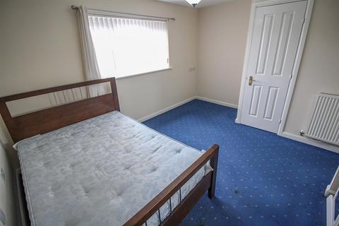 2 bedroom end of terrace house for sale - Chesters Avenue, Newcastle Upon Tyne