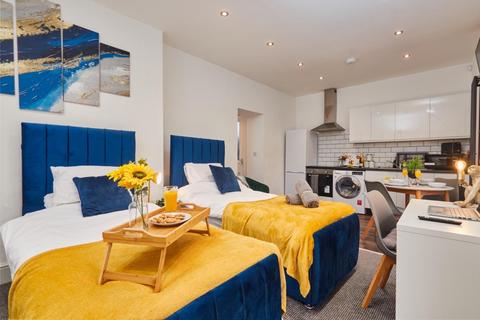 1 bedroom apartment to rent, 16 Clarendon Road, Leeds