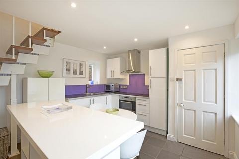 5 bedroom terraced house for sale - Pear Tree Cottage, Main Street, Great Ouseburn