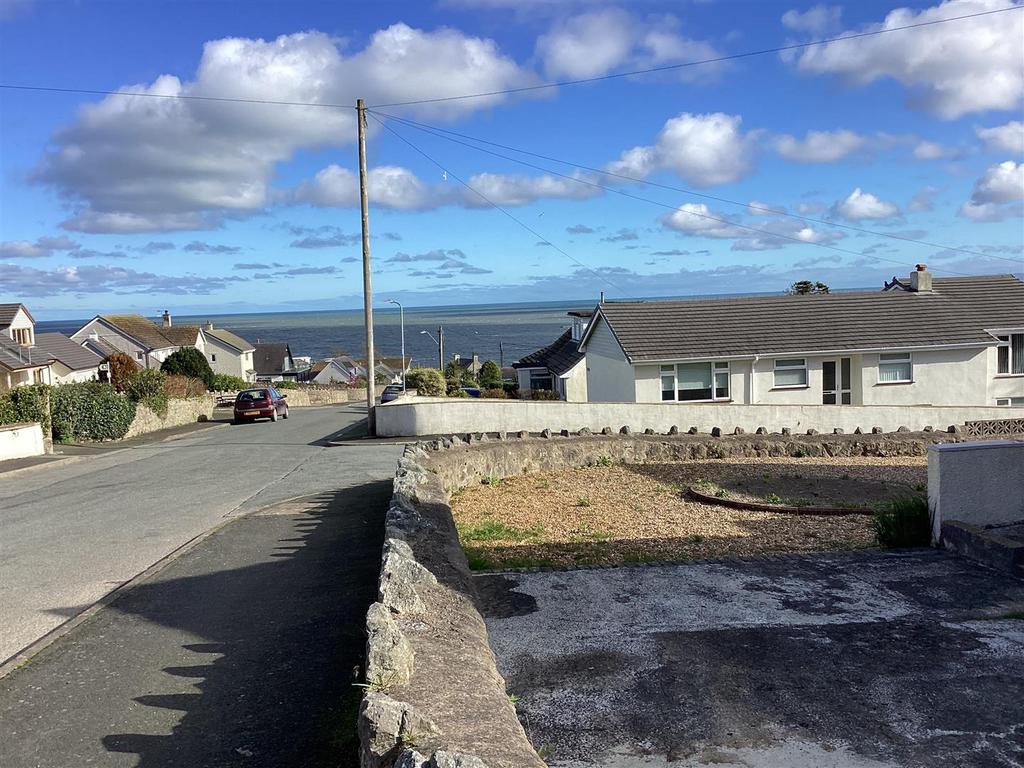 Ffordd Cynlas, Benllech, TynYGongl 3 bed detached bungalow for sale