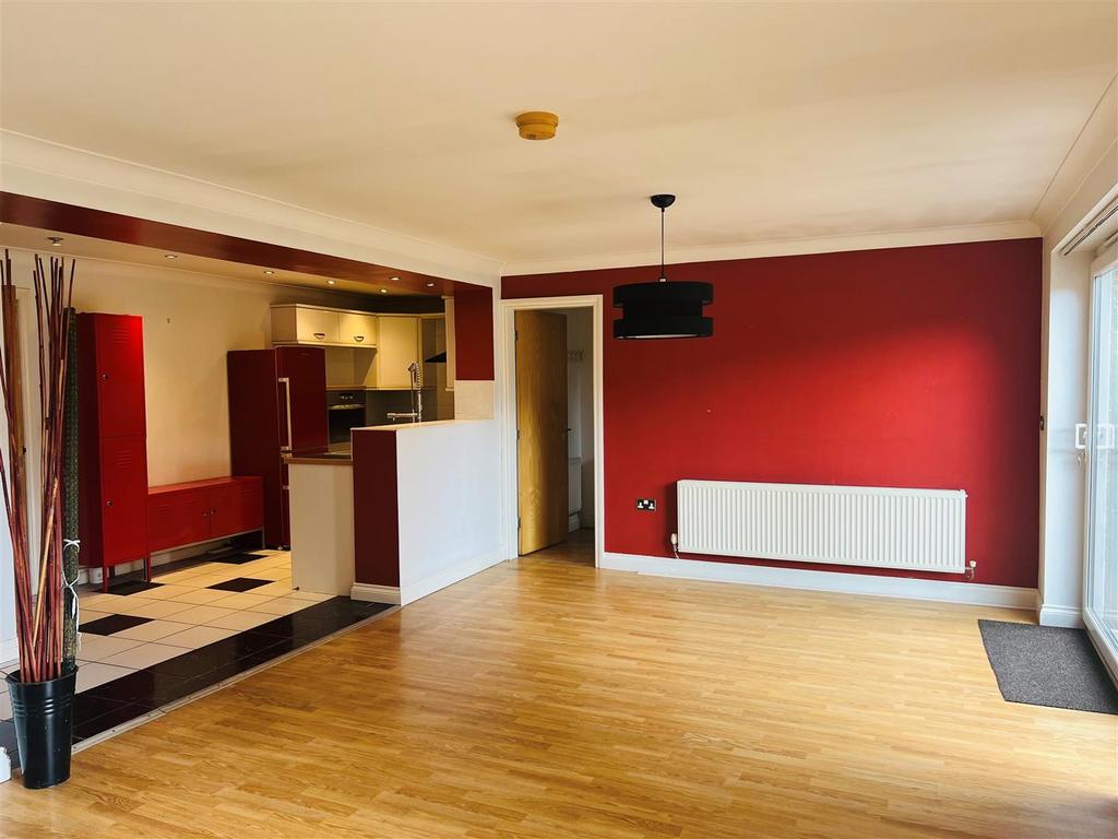 Family Room/Kitchen