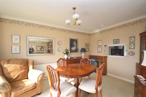 4 bedroom detached house for sale, Old Road, East Cowes