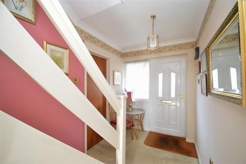 4 bedroom detached house for sale, Old Road, East Cowes