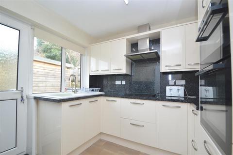 2 bedroom semi-detached bungalow for sale, Hefford Road, East Cowes