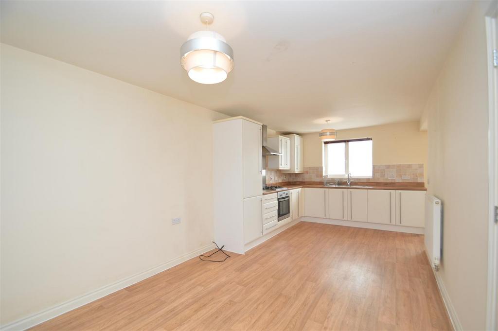 Kitchen/ Dining Room
