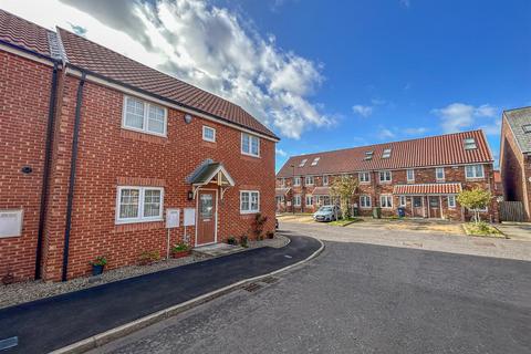 3 bedroom semi-detached house for sale, Alnmouth Court, Newcastle Upon Tyne