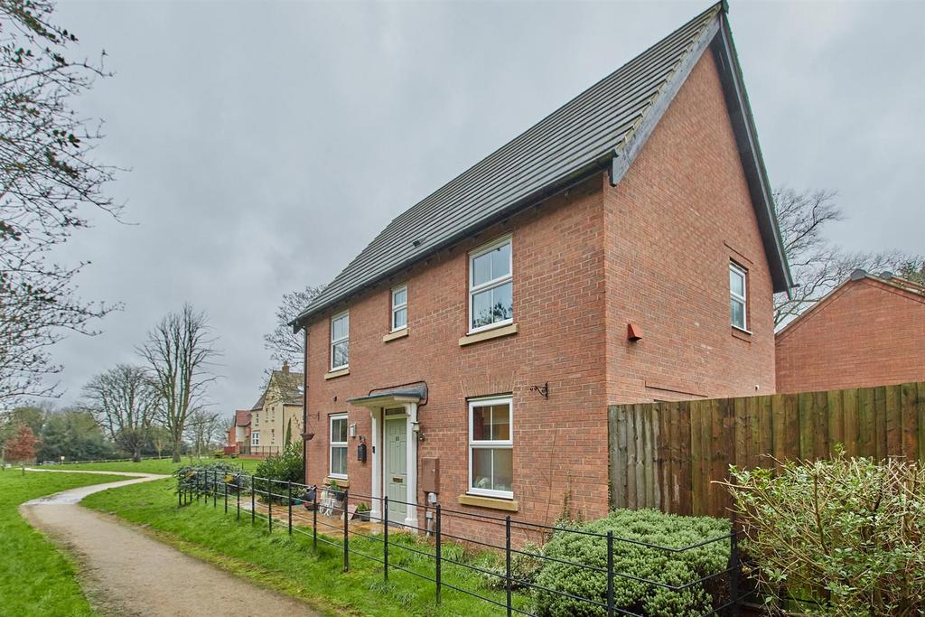 Kensington Avenue, Burbage 3 bed detached house for sale £319,995