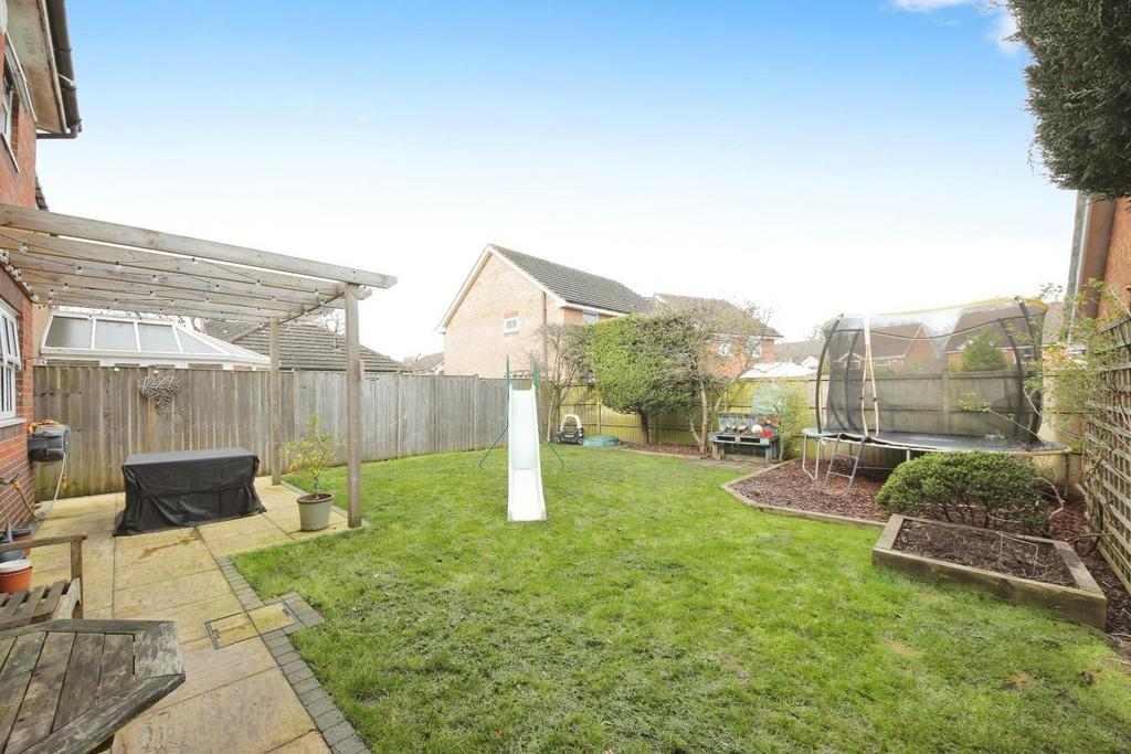 Huntley Drive, Solihull 4 bed detached house for sale £575,000