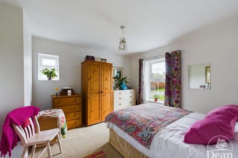 2 bedroom end of terrace house for sale, Upper Bilson Road, Cinderford