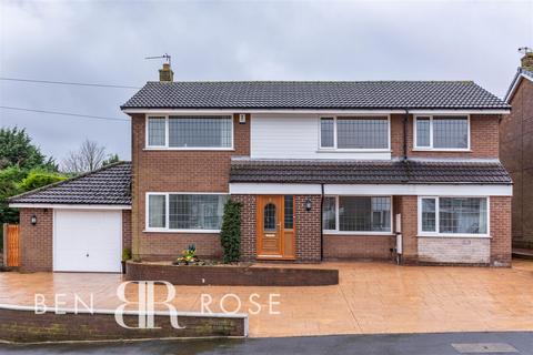 5 bedroom detached house for sale, Knot Lane, Walton-Le-Dale, Preston