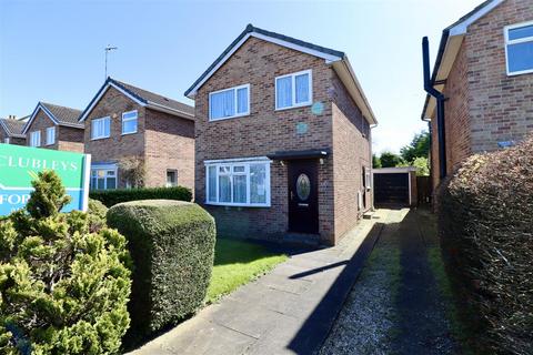 3 bedroom detached house for sale, Beech Close, Market Weighton, York