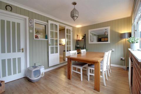 33 Bathurst Road, Gloucester, GL1 4RR