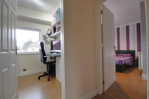 33 Bathurst Road, Gloucester, GL1 4RR